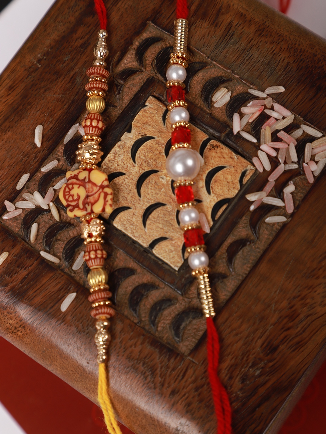 YouBella 2 Rakhi and 2 Greeting Card Combo for Brother, Rakhi Gift for Brother/bhaiyya/bhai (Style 1)